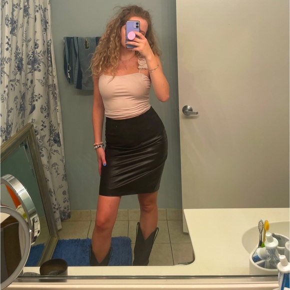BALENCIAGA skirt new
